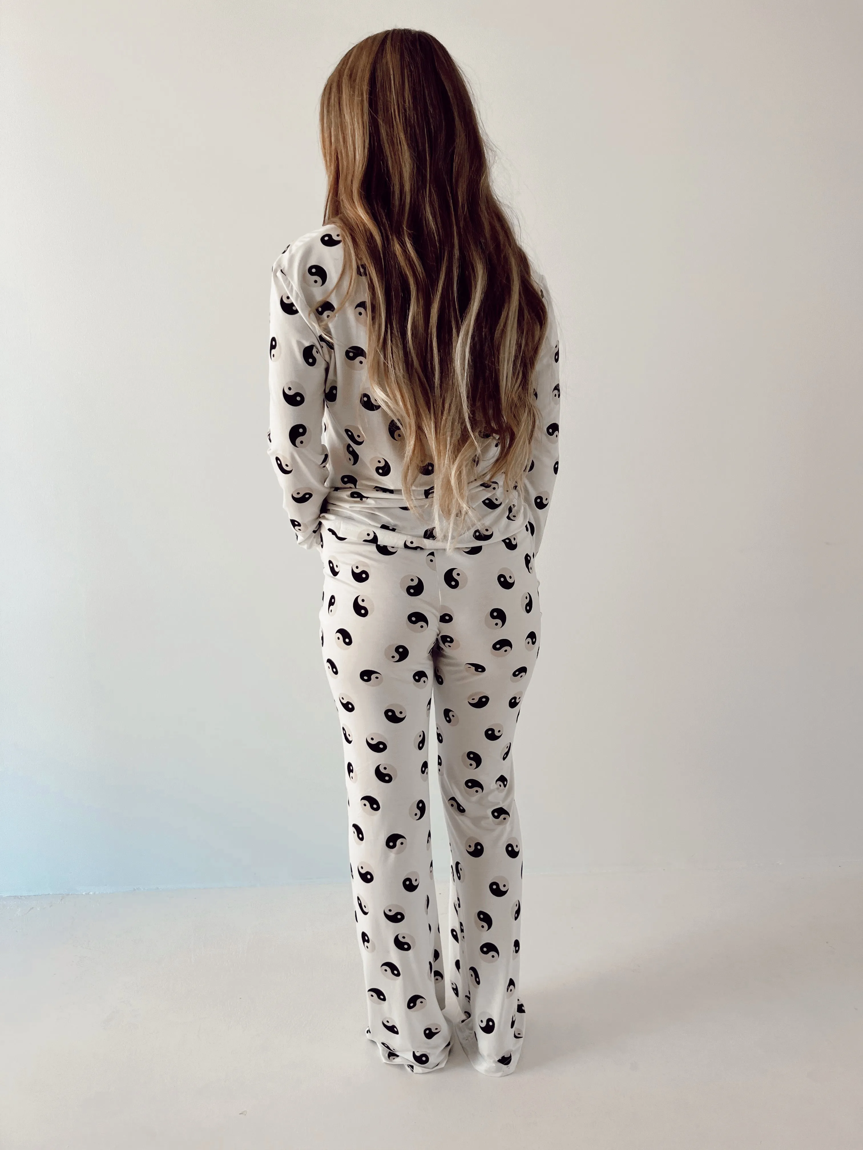 Black & White Yin Yang | Women's Bamboo  Pajamas