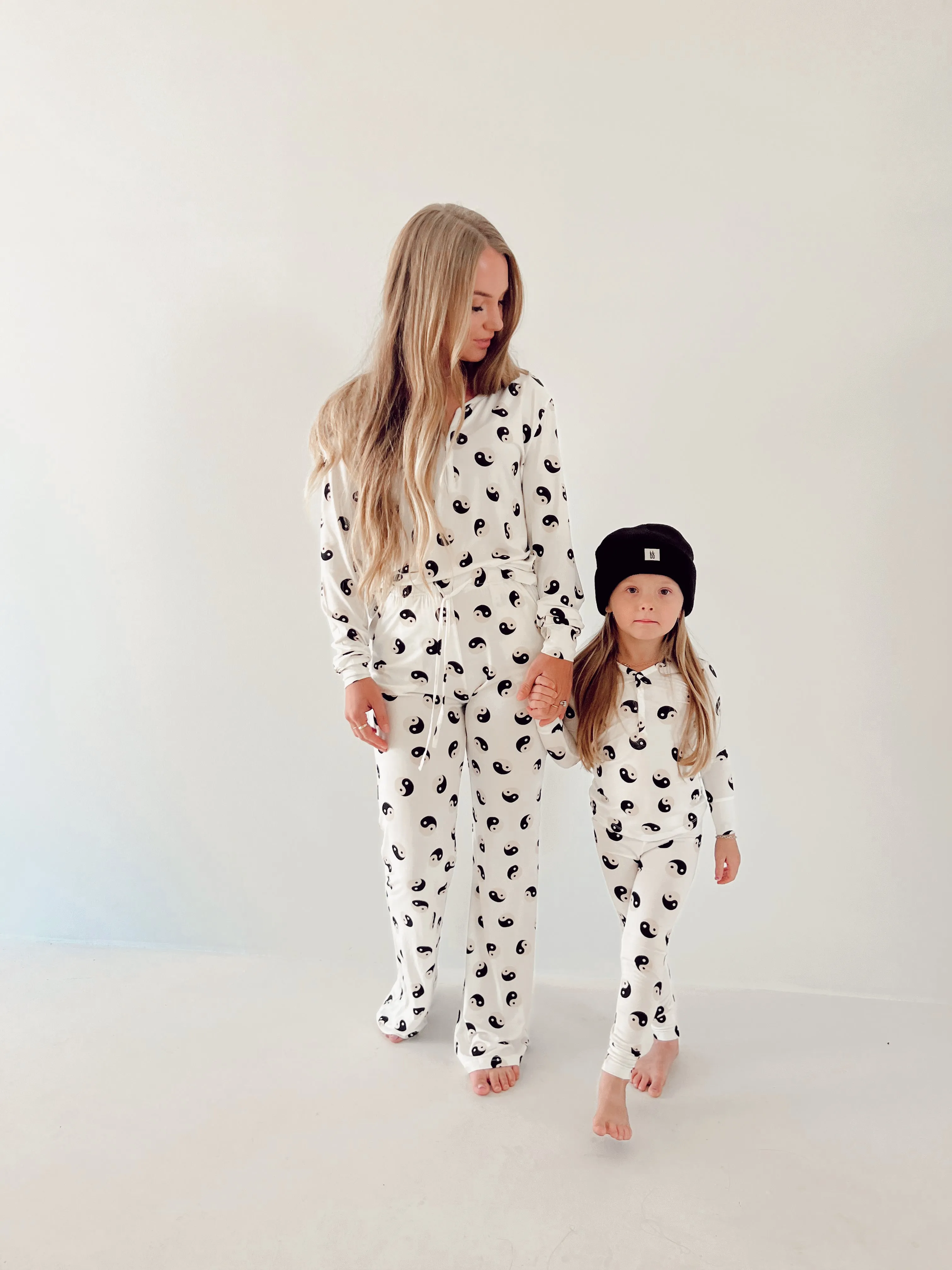 Black & White Yin Yang | Women's Bamboo  Pajamas