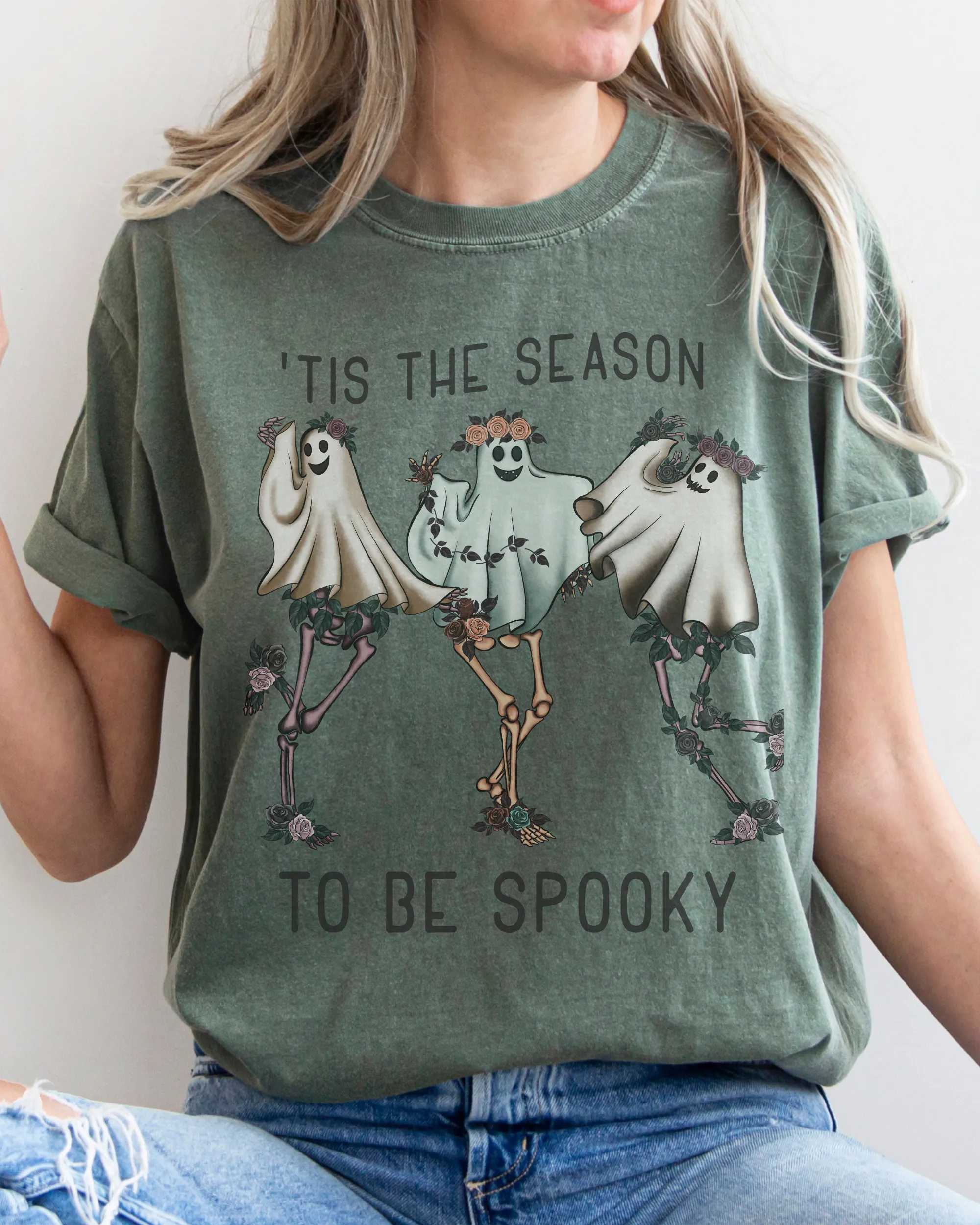 Halloween Comfort Colors® T-Shirt, Tis The Season To Be Spooky Women's Halloween Design Tee, Retro Design T-Shirt