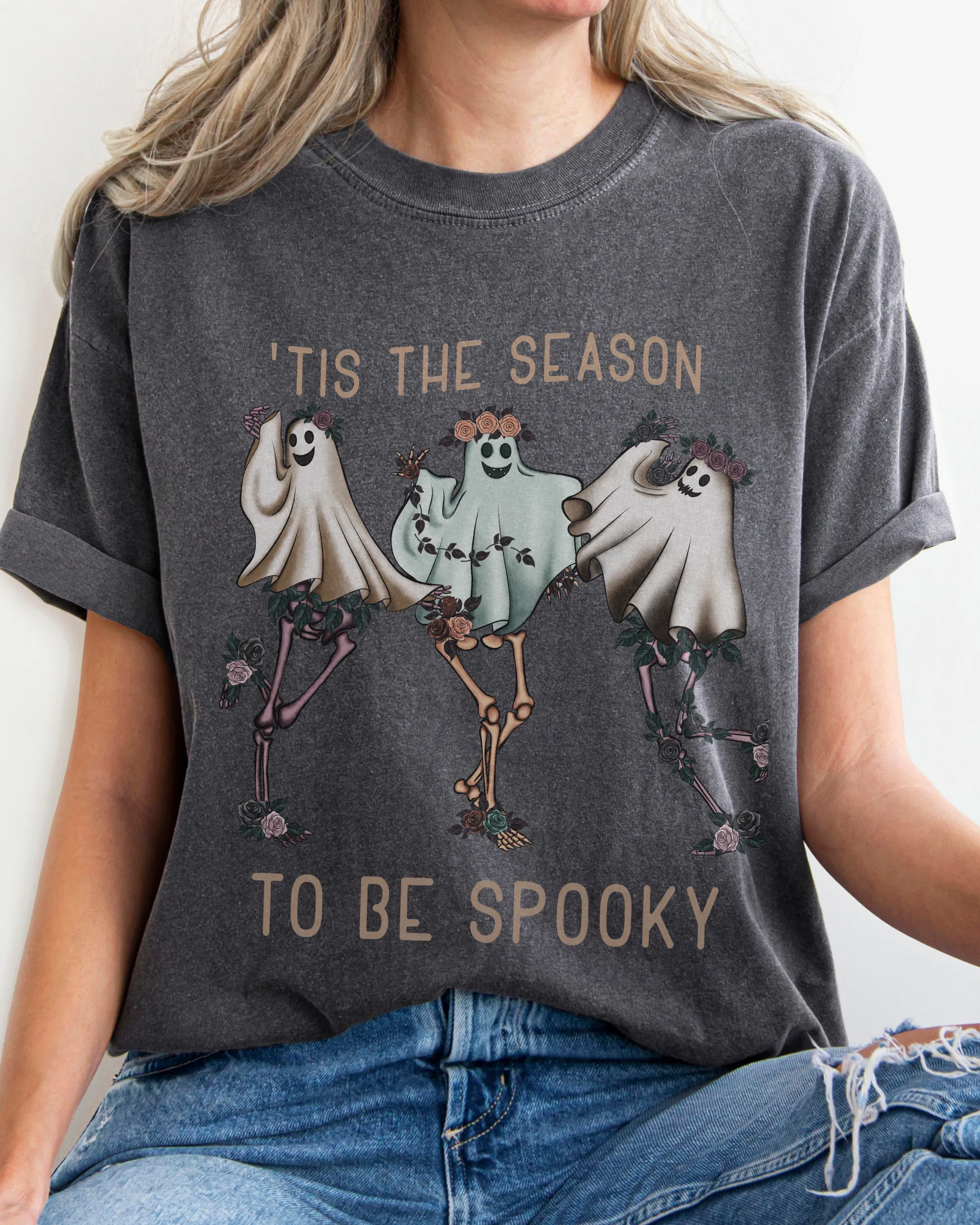 Halloween Comfort Colors® T-Shirt, Tis The Season To Be Spooky Women's Halloween Design Tee, Retro Design T-Shirt