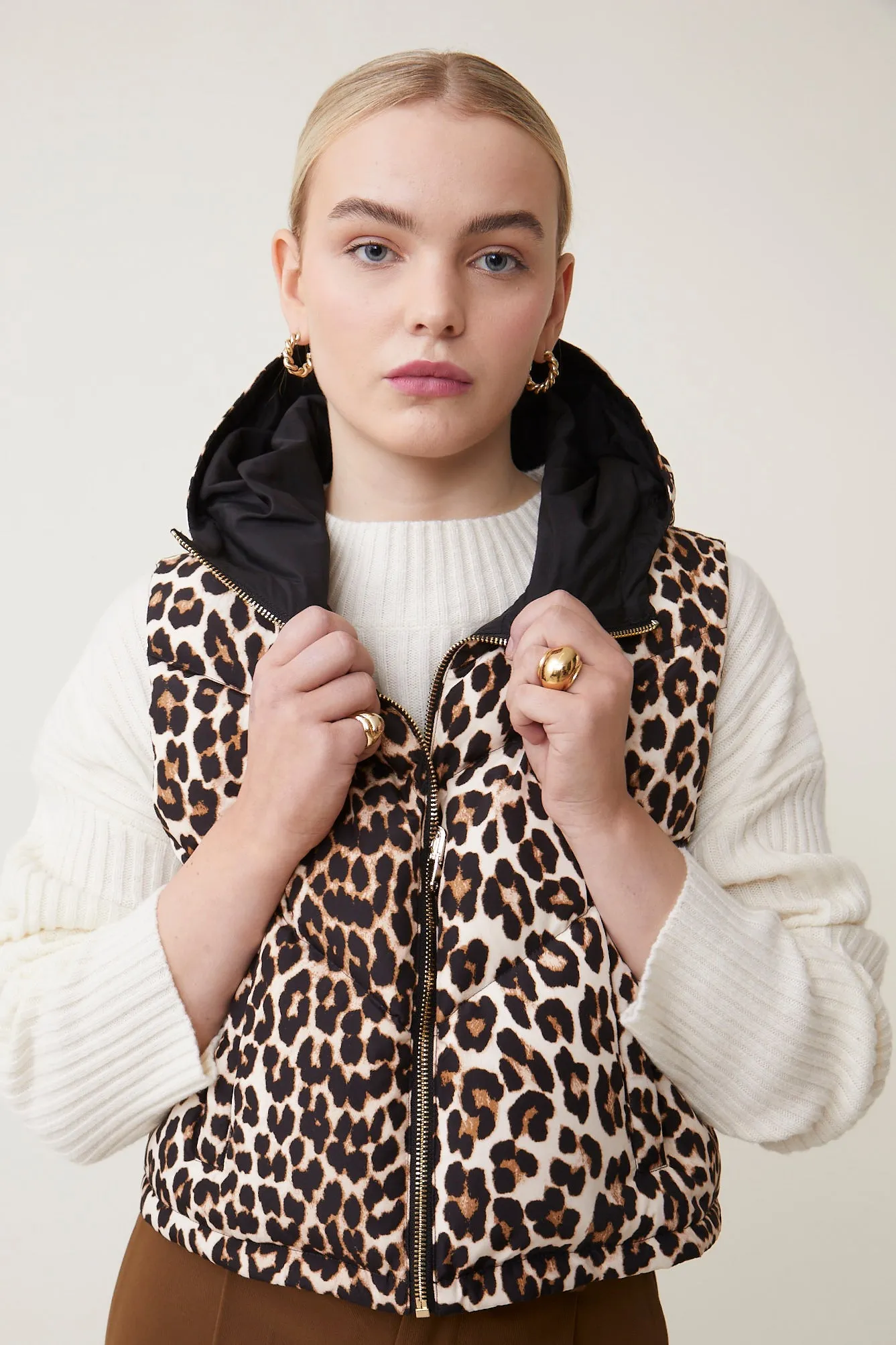 Su10374 Cheetah Puffer Vest