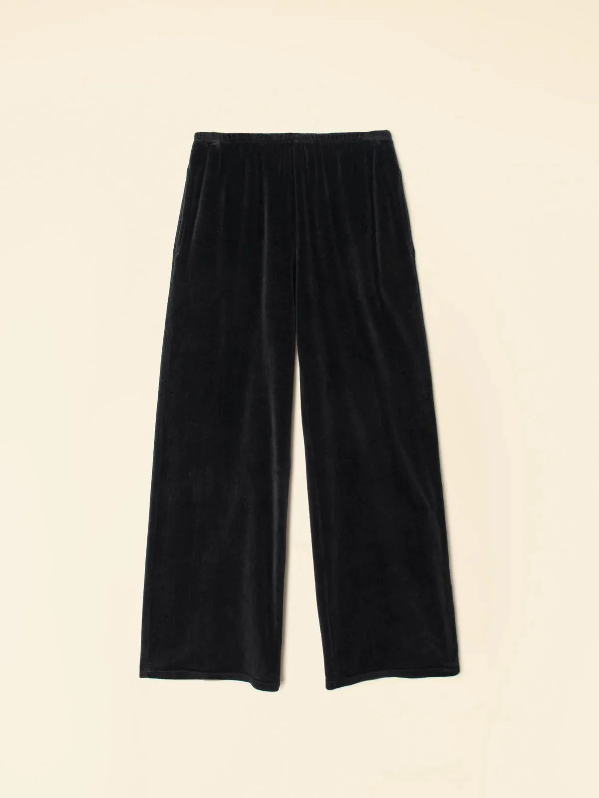 Xix8wlv000 Black Velour Sweatpants